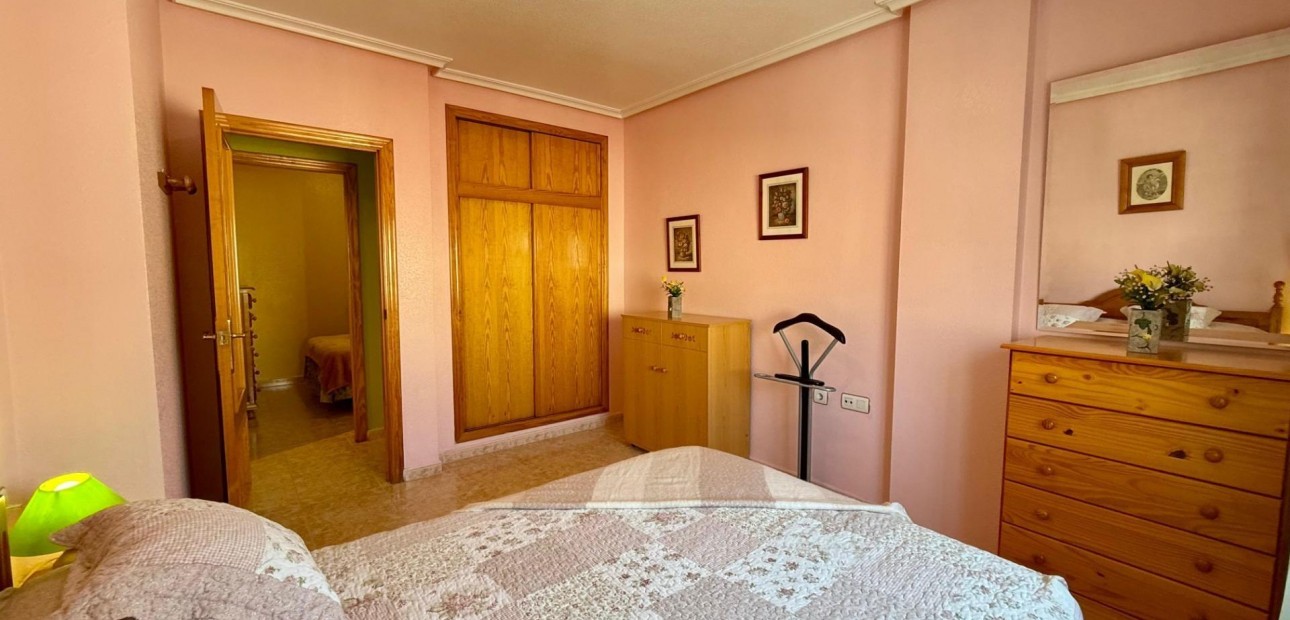 Herverkoop - Appartement / flat -
Torrevieja - Playa de los locos