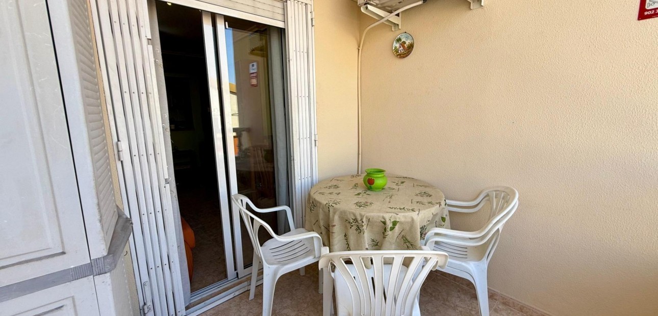 Herverkoop - Appartement / flat -
Torrevieja - Playa de los locos