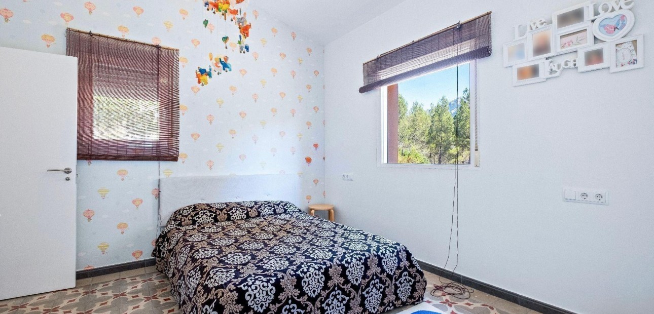 Herverkoop - Villa -
Polop - Xirles