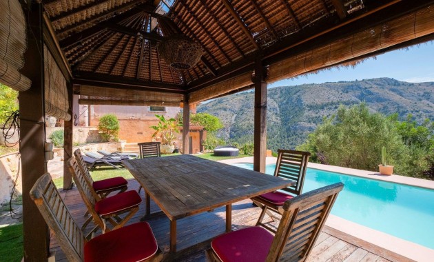 Herverkoop - Villa -
Polop - Xirles