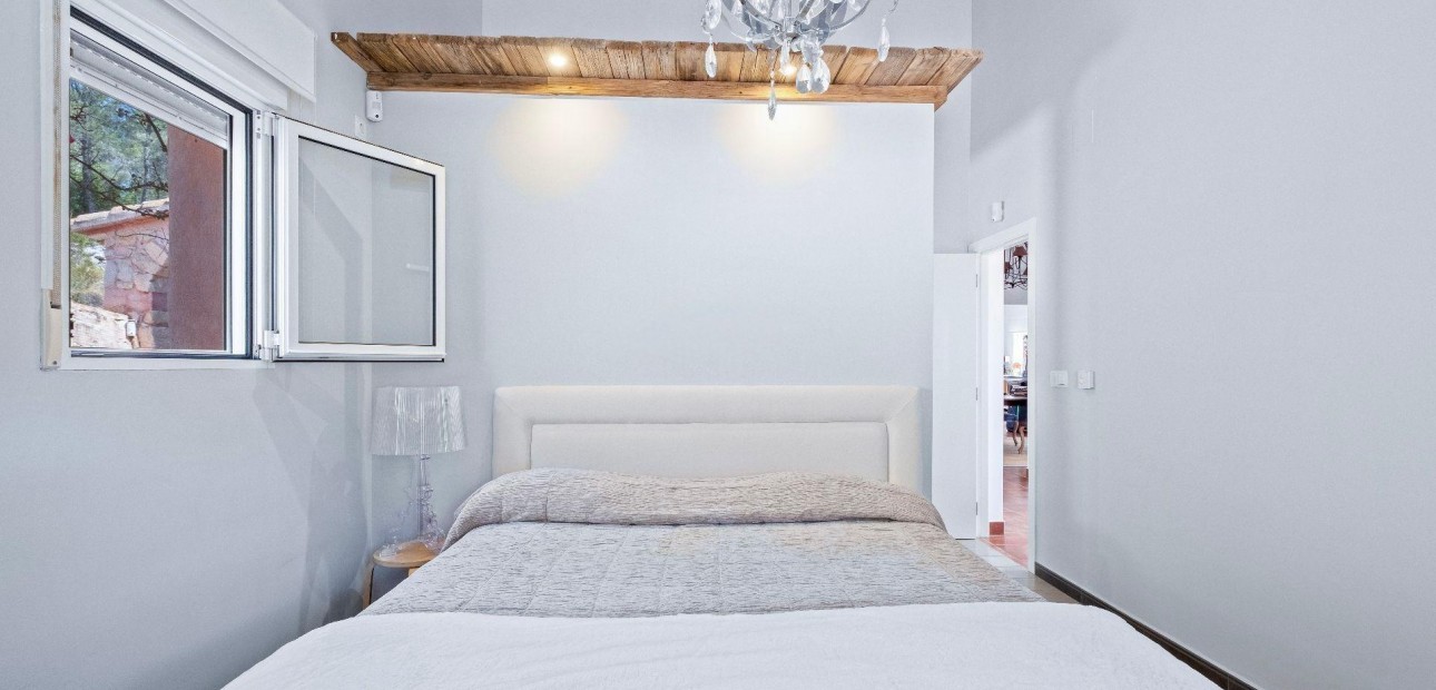 Herverkoop - Villa -
Polop - Xirles