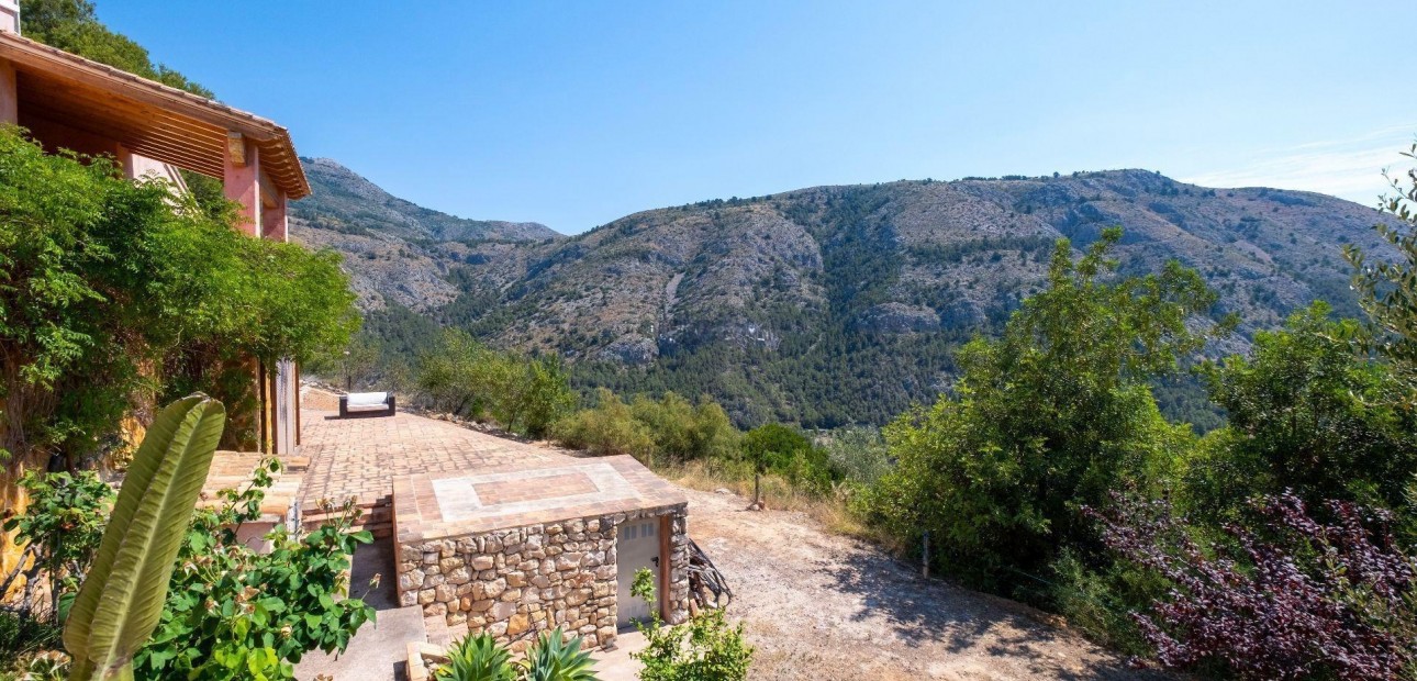 Herverkoop - Villa -
Polop - Xirles