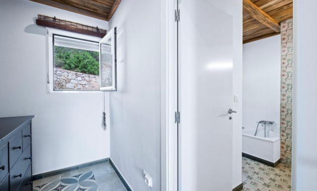 Herverkoop - Villa -
Polop - Xirles