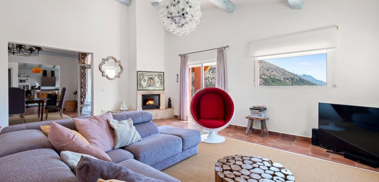 Herverkoop - Villa -
Polop - Xirles