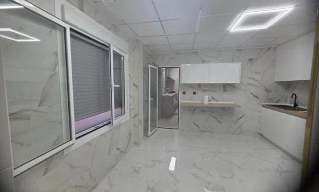 Herverkoop - Appartement / flat -
Almoradi - Centro urbano 2