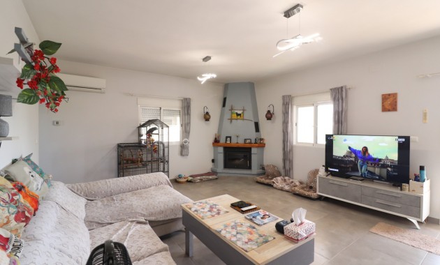 Venta - Country Property -
Orihuela - La Campaneta