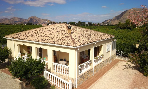 Venta - Country Property -
Orihuela - La Campaneta