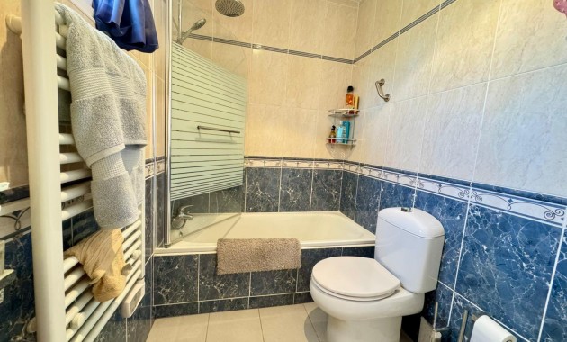 Sale - Villa -
Torrevieja - Punta prima