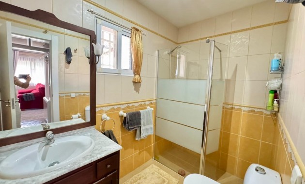 Sale - Villa -
Torrevieja - Punta prima