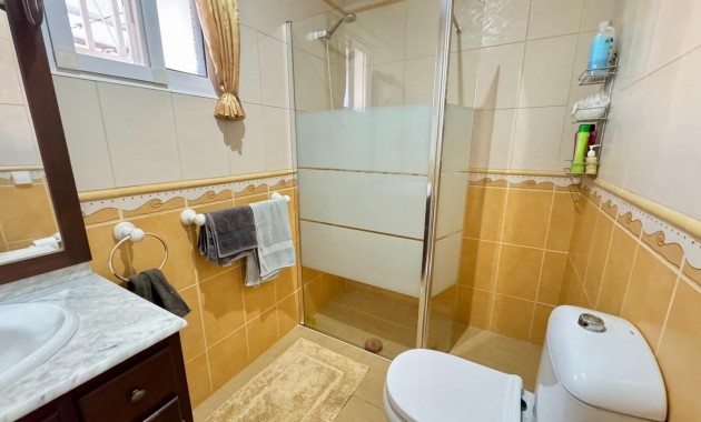 Sale - Villa -
Torrevieja - Punta prima