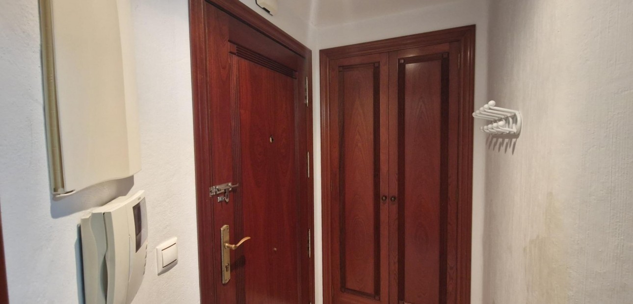 Sale - Apartment / flat -
Torrevieja - Los Frutales