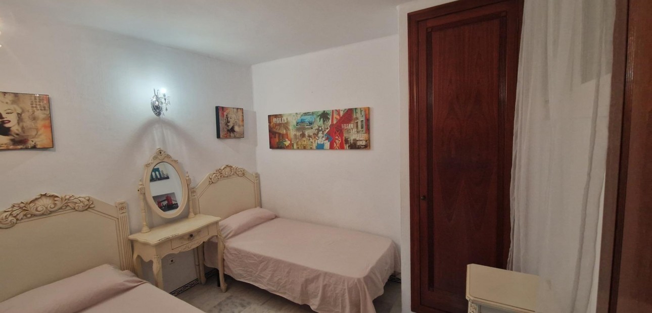 Sale - Apartment / flat -
Torrevieja - Los Frutales