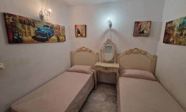 Sale - Apartment / flat -
Torrevieja - Los Frutales