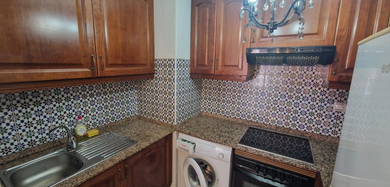 Sale - Apartment / flat -
Torrevieja - Los Frutales