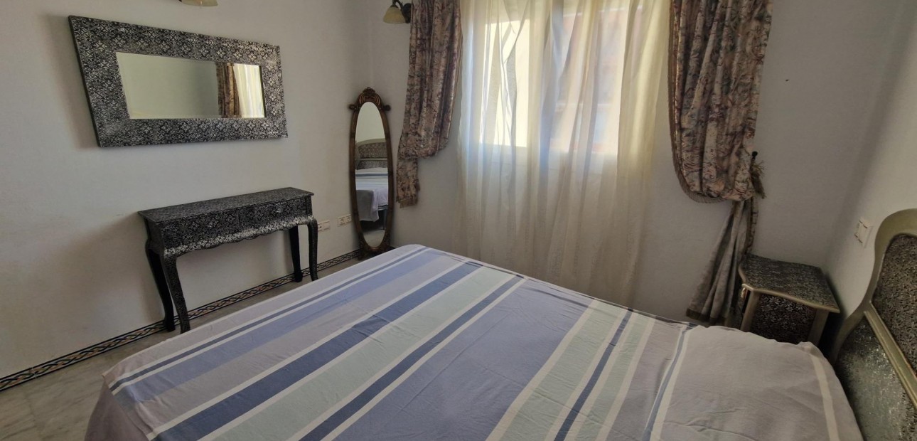 Sale - Apartment / flat -
Torrevieja - Los Frutales