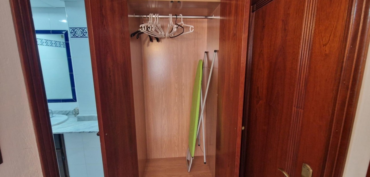 Sale - Apartment / flat -
Torrevieja - Los Frutales