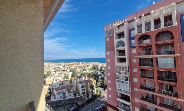 Sale - Apartment / flat -
Torrevieja - Los Frutales