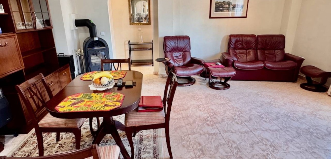 Herverkoop - Villa -
Benferri