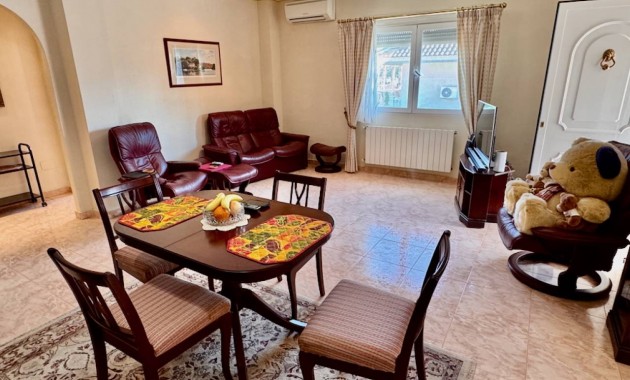 Herverkoop - Villa -
Benferri