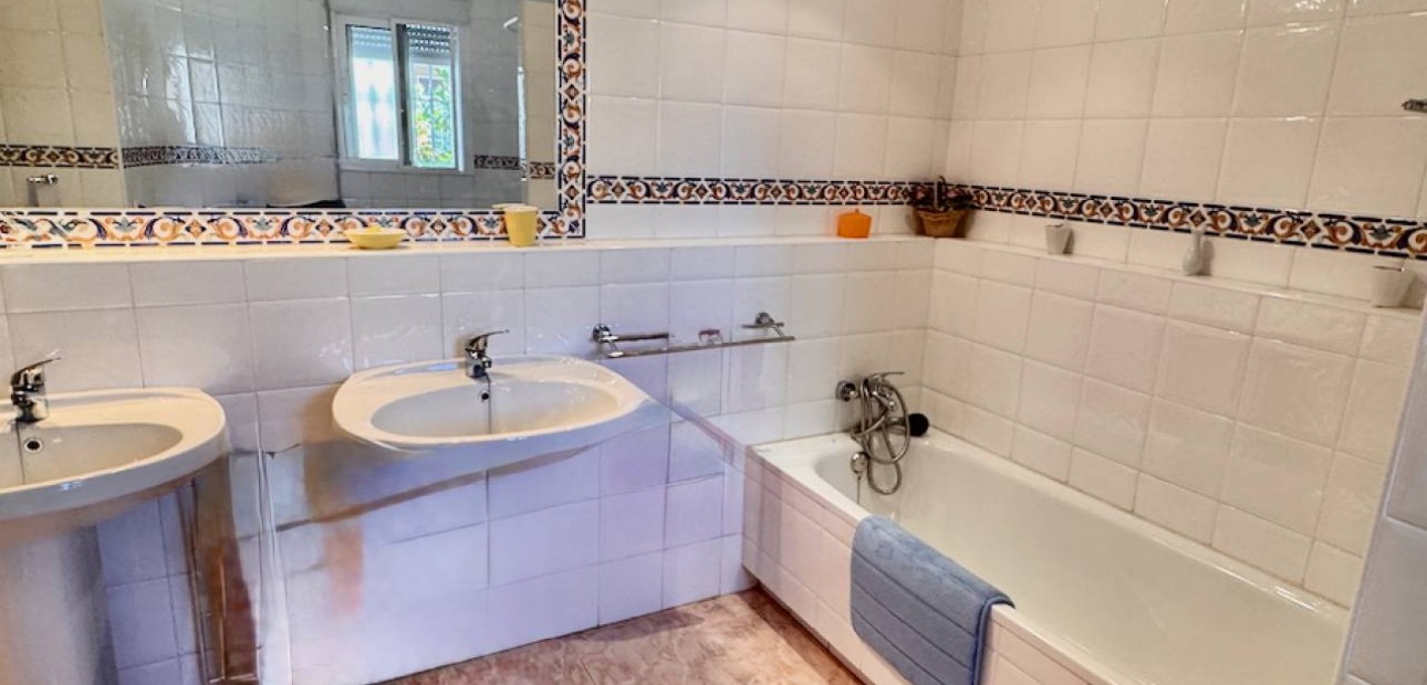 Herverkoop - Villa -
Benferri