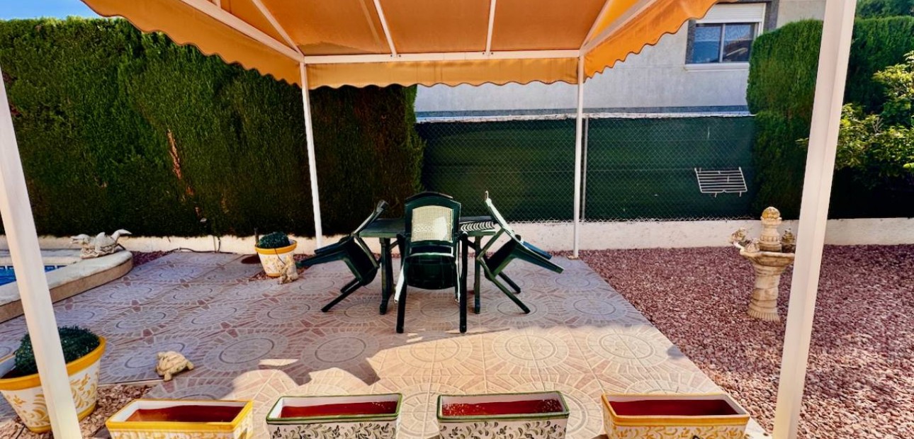 Herverkoop - Villa -
Benferri