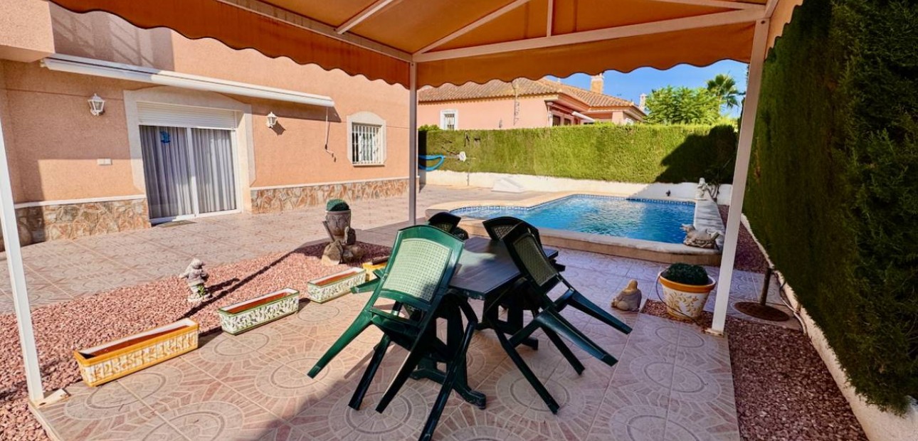 Herverkoop - Villa -
Benferri