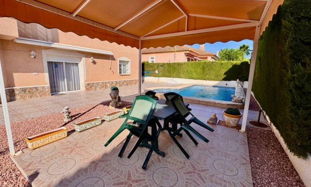 Herverkoop - Villa -
Benferri