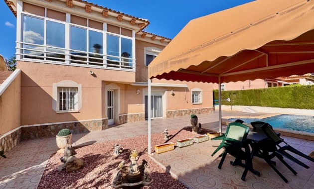 Herverkoop - Villa -
Benferri