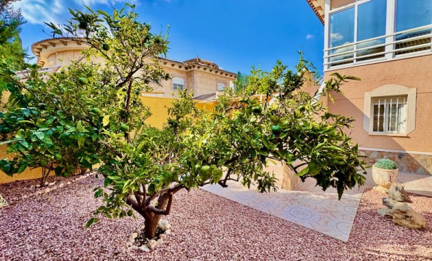 Herverkoop - Villa -
Benferri