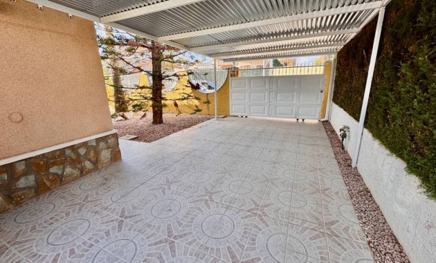 Herverkoop - Villa -
Benferri