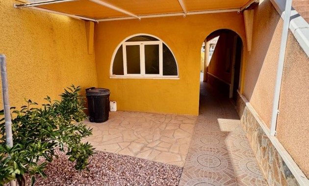 Herverkoop - Villa -
Benferri