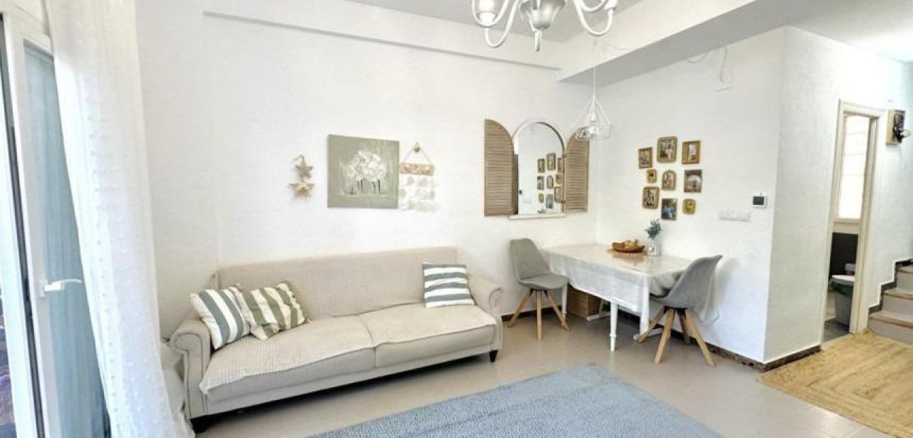 Herverkoop - Terraced house -
Benidorm - Rincon de Loix Llano