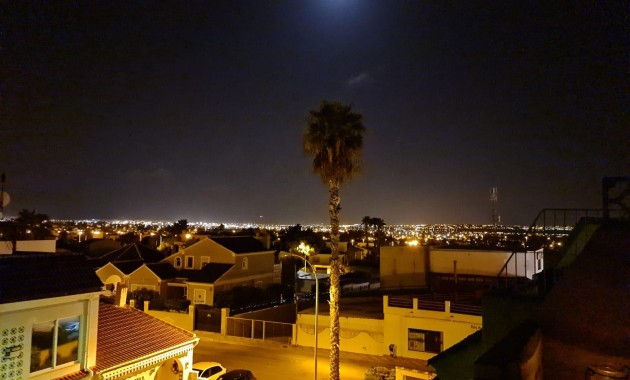 Herverkoop - Terraced house -
Torrevieja - La Siesta - El Salado - Torreta