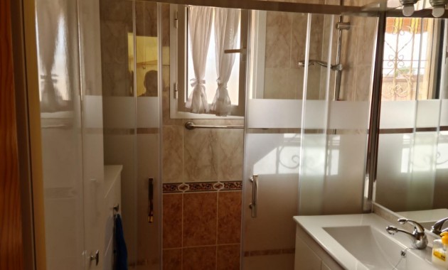 Herverkoop - Terraced house -
Torrevieja - La Siesta - El Salado - Torreta