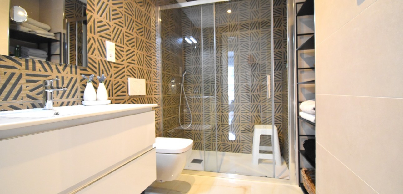 Venta - Apartamento / piso -
Orihuela Costa - Playa Flamenca