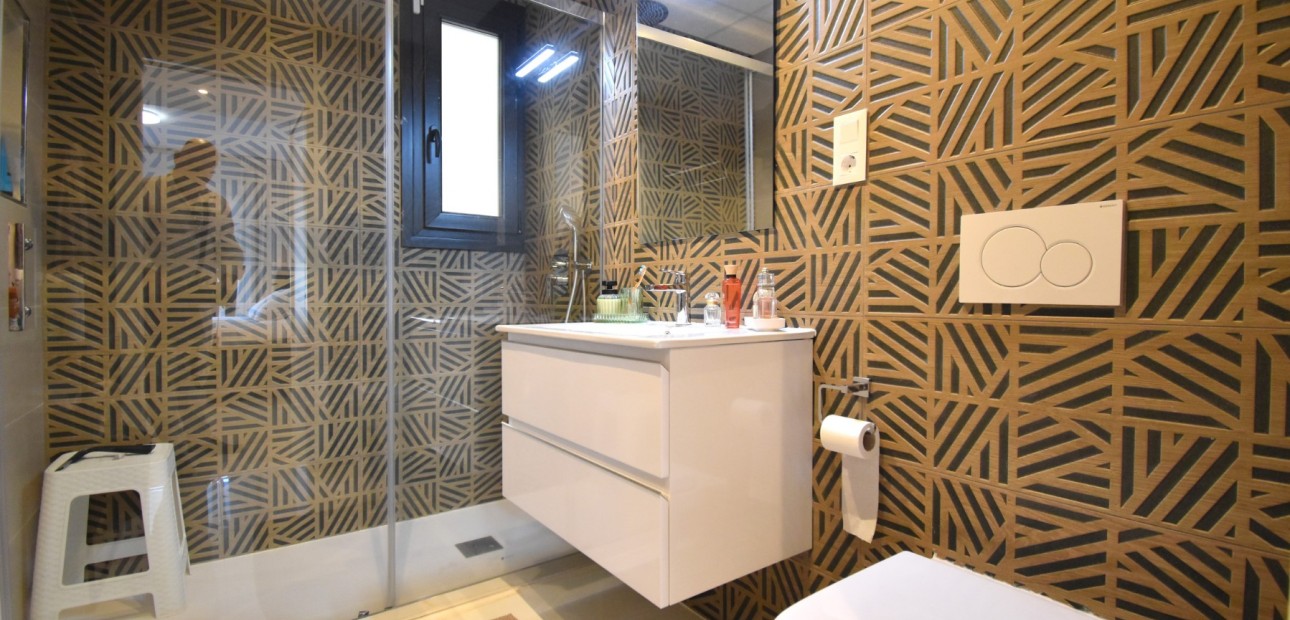 Venta - Apartamento / piso -
Orihuela Costa - Playa Flamenca