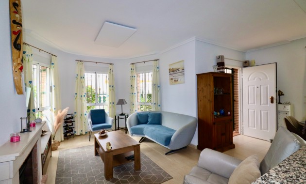 Venta - Villa -
Guardamar del Segura - El Raso