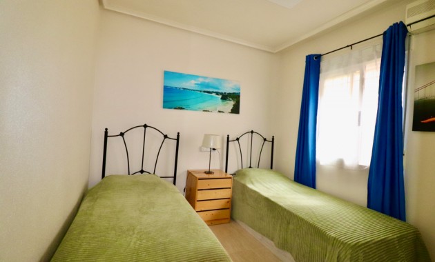 Venta - Villa -
Guardamar del Segura - El Raso