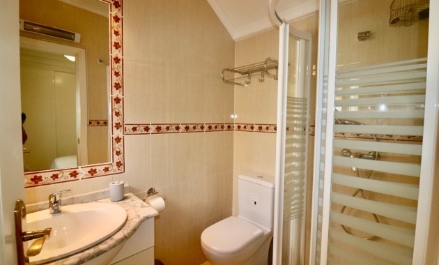 Venta - Villa -
Guardamar del Segura - El Raso