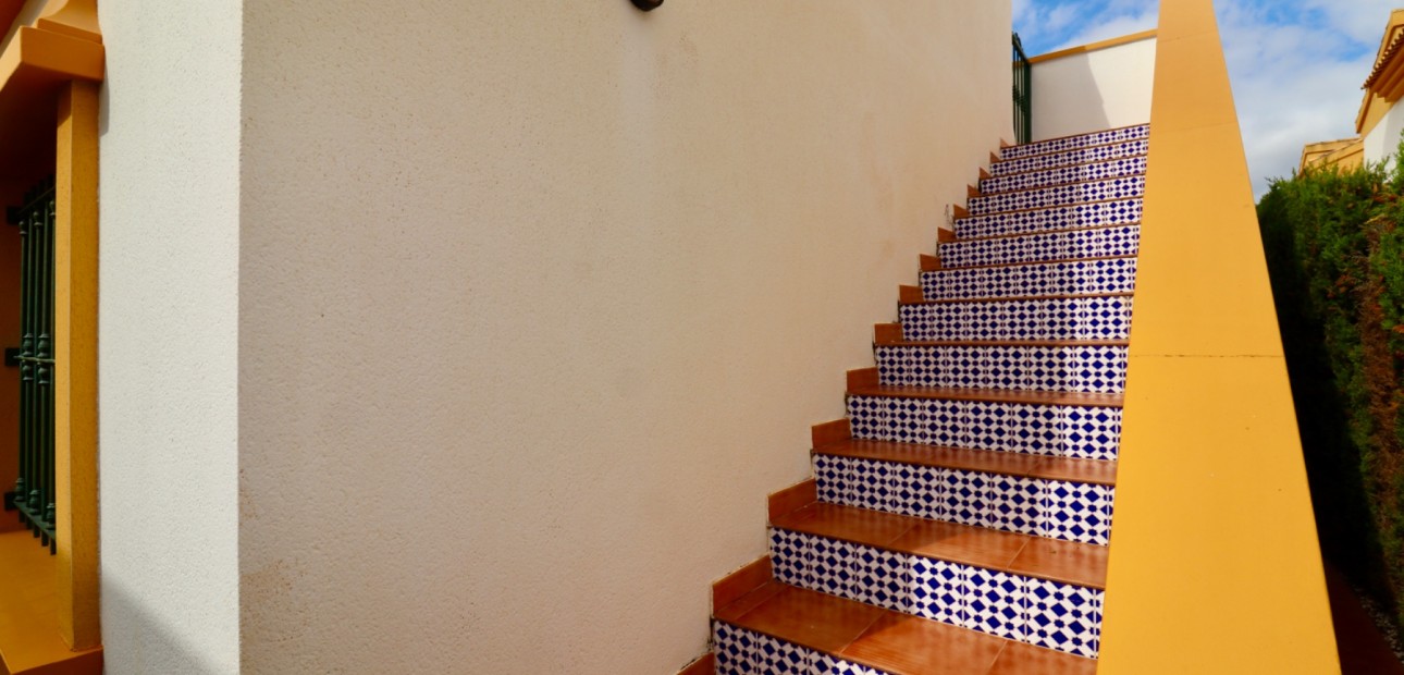 Venta - Villa -
Guardamar del Segura - El Raso