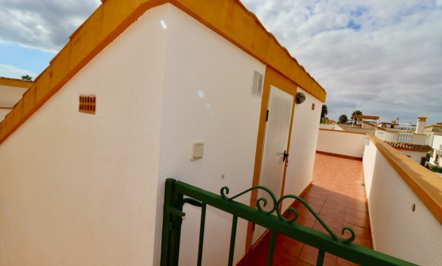 Venta - Villa -
Guardamar del Segura - El Raso