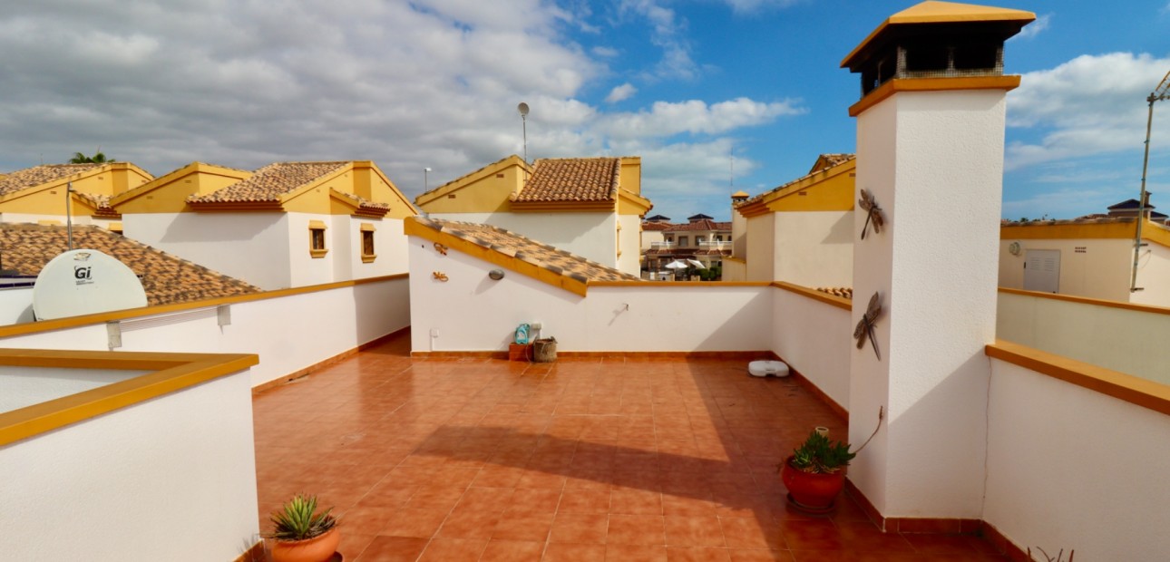 Venta - Villa -
Guardamar del Segura - El Raso