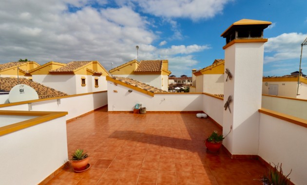 Venta - Villa -
Guardamar del Segura - El Raso