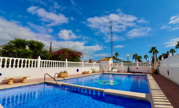 Venta - Villa -
Guardamar del Segura - El Raso