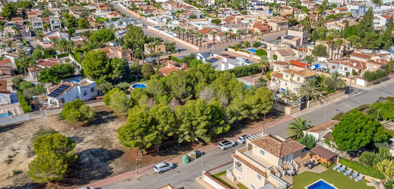 Herverkoop - Villa -
Ciudad Quesada