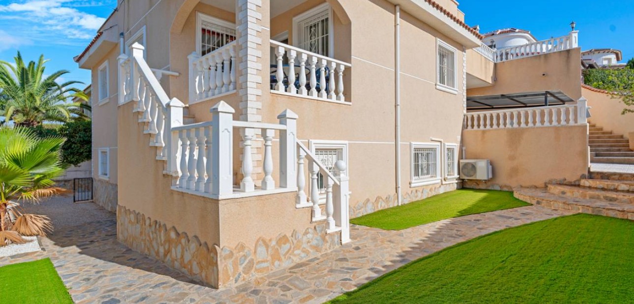 Herverkoop - Villa -
Ciudad Quesada