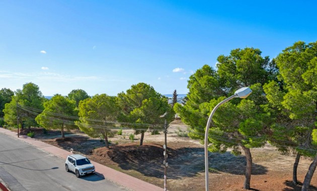 Herverkoop - Villa -
Ciudad Quesada