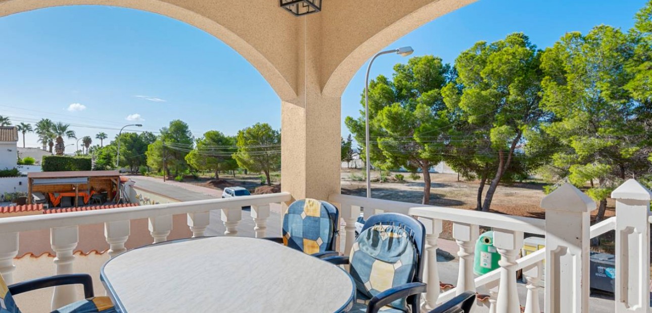 Herverkoop - Villa -
Ciudad Quesada