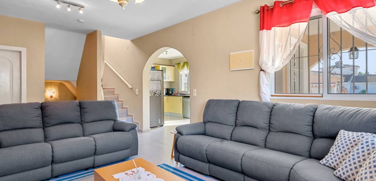 Herverkoop - Villa -
Ciudad Quesada