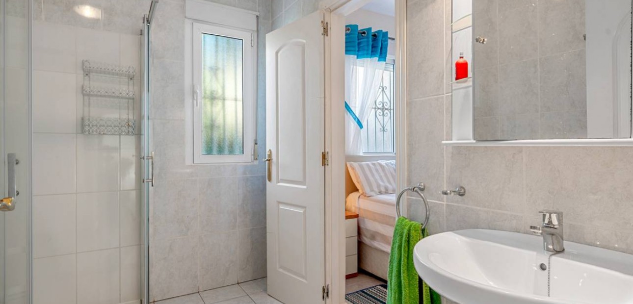 Herverkoop - Villa -
Ciudad Quesada